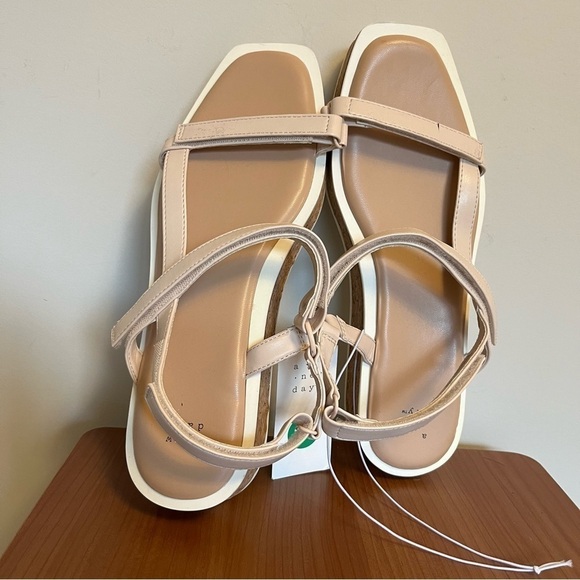 A New Day Nova Platform Cork Strappy Sandals - size 10 - Picture 6 of 6